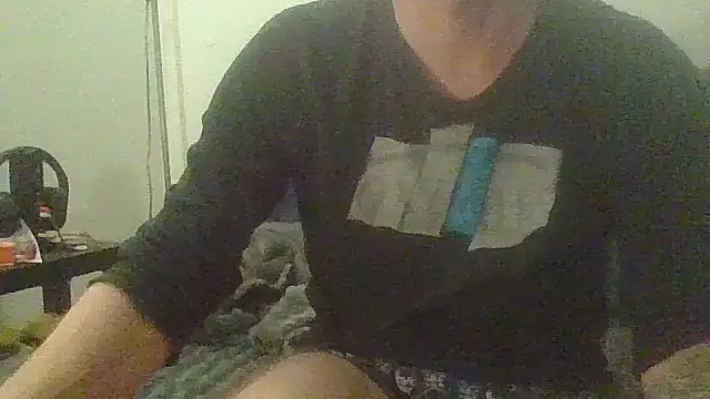 mohican69hot online show from April 8, 2026, 12:01 am