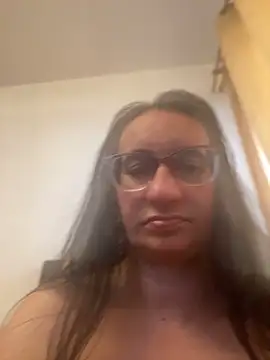 gloria7v05 online show from June 2, 2026, 3:01 pm