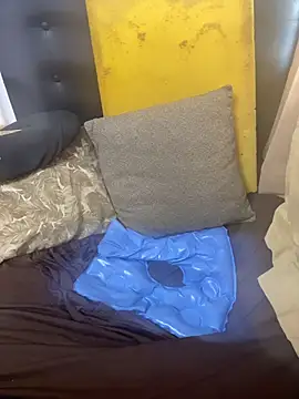 gloria7v05 online show from April 1, 2026, 1:41 pm