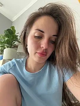 AmiLavs online show from March 19, 2026, 10:26 am