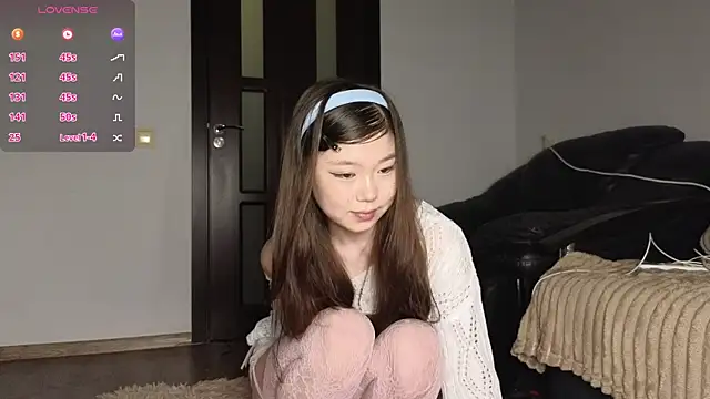 hoshina sayeri online show from April 20, 2026, 7:04 pm