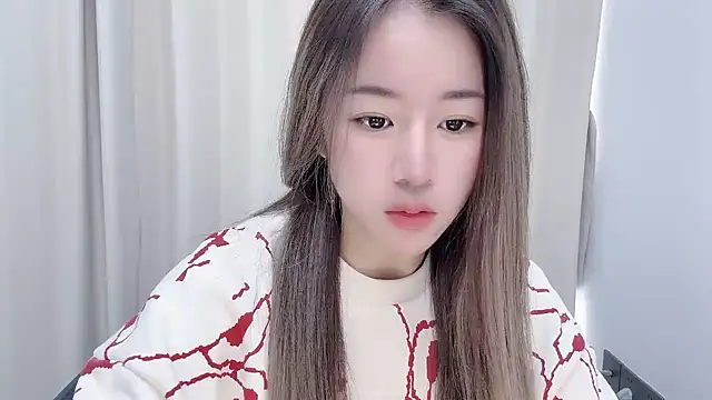 chloe-01 online show from December 11, 2024, 5:00 am