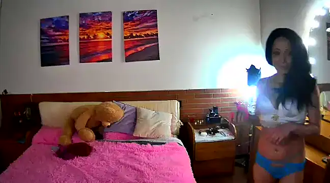 Snapshot of VanessaBraun chatting on February 13, 2025, 9:51 am VanessaBraun online show from February 13, 2025, 9:51 am