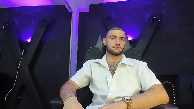 Snapshot of MaximusDick1_ chatting on September 13, 2025, 5:07 am MaximusDick1 online show from September 13, 2025, 5:07 am