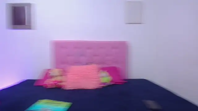 issa kitty online show from March 4, 2025, 11:00 pm