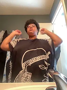 Snapshot of Ectorius chatting on February 16, 2026, 5:00 pm Ectorius online show from February 16, 2026, 5:00 pm