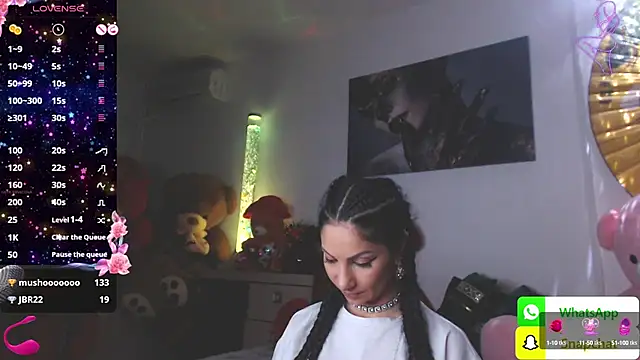 EvelynAisha online show from February 1, 2025, 4:11 pm