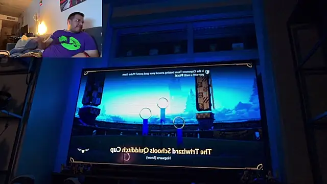 Snapshot of bearcloudcomputa chatting on December 11, 2024, 5:43 am bearcloudcomputa online show from December 11, 2024, 5:43 am