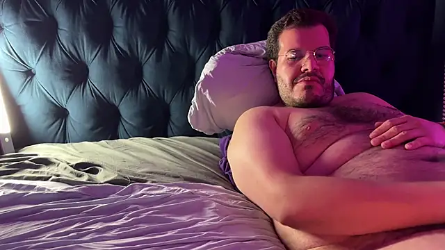 Snapshot of bearcloudcomputa chatting on March 21, 2025, 5:21 am bearcloudcomputa online show from March 21, 2025, 5:21 am