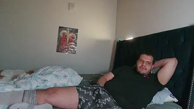 Snapshot of bearcloudcomputa chatting on January 10, 2025, 1:32 am bearcloudcomputa online show from January 10, 2025, 1:32 am