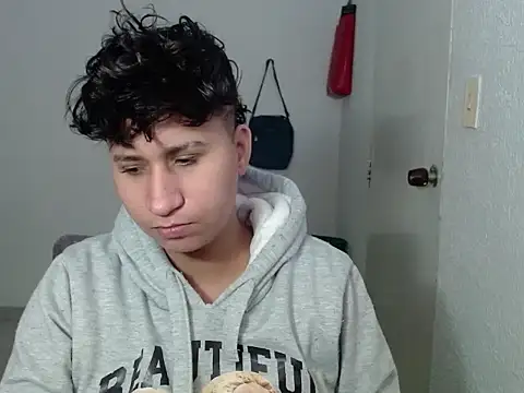 Snapshot of Im_Milan_Rs chatting on February 12, 2026, 3:39 am Im Milan Rs online show from February 12, 2026, 3:39 am