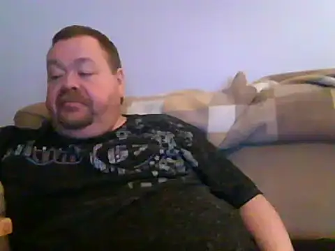 Snapshot of hitman_35 chatting on March 23, 2025, 5:21 am hitman 35 online show from March 23, 2025, 5:21 am