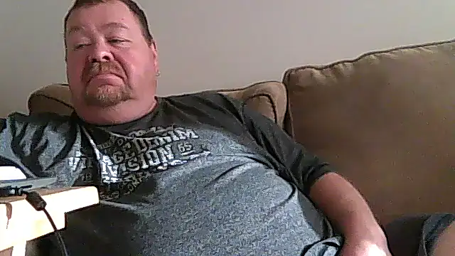 Snapshot of hitman_35 chatting on June 25, 2026, 2:20 am hitman 35 online show from June 25, 2026, 2:20 am