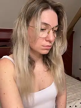 carlaaa online show from March 27, 2026, 9:16 pm