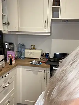 Snapshot of carlaaa chatting on September 14, 2025, 8:20 pm carlaaa online show from September 14, 2025, 8:20 pm