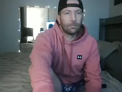 Snapshot of Edward_LongCock chatting on January 19, 2025, 5:26 am Edward LongCock online show from January 19, 2025, 5:26 am