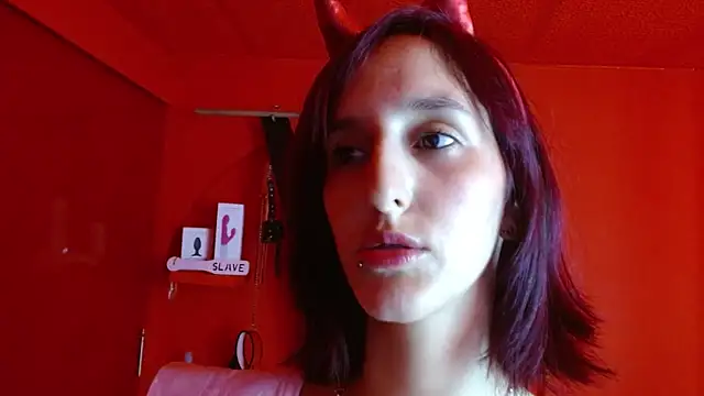 Snapshot of Ambar_Roux_ chatting on March 22, 2025, 5:49 am Ambar Roux online show from March 22, 2025, 5:49 am