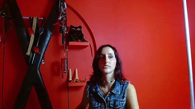 Snapshot of Ambar_Roux_ chatting on March 19, 2025, 9:28 am Ambar Roux online show from March 19, 2025, 9:28 am