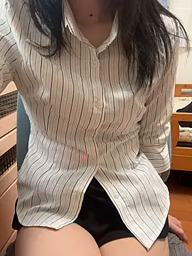 Mei 0906 online show from February 7, 2026, 6:21 am