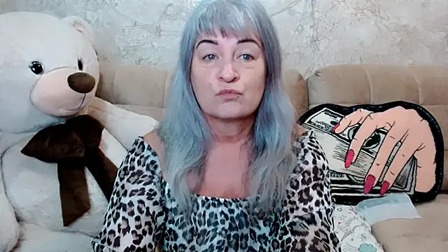 Snapshot of SiberiabBerry chatting on November 9, 2025, 11:36 am SiberiabBerry online show from November 9, 2025, 11:36 am