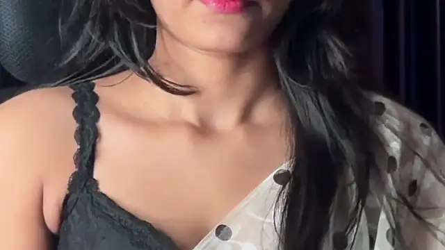 Snapshot of sexy_m23 chatting on February 3, 2026, 8:14 pm sexy m23 online show from February 3, 2026, 8:14 pm