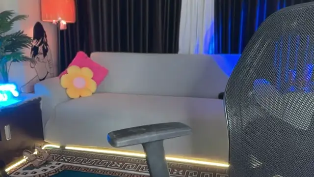 Snapshot of sexy_m23 chatting on February 17, 2026, 7:44 pm sexy m23 online show from February 17, 2026, 7:44 pm