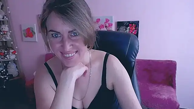 Snapshot of Hot_Milady chatting on March 13, 2025, 7:20 am Hot Milady online show from March 13, 2025, 7:20 am