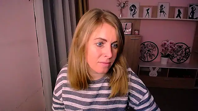 Snapshot of Hot_Milady chatting on January 9, 2025, 8:24 am Hot Milady online show from January 9, 2025, 8:24 am