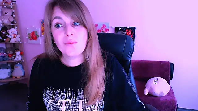 Hot Milady online show from March 24, 2026, 9:20 am