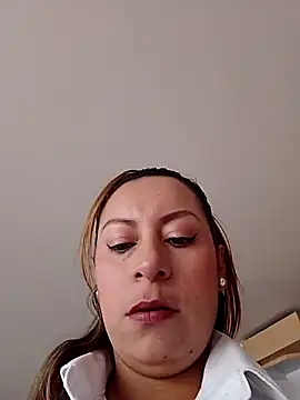 Snapshot of Katalina_S3xy chatting on September 17, 2025, 12:07 pm Katalina S3xy online show from September 17, 2025, 12:07 pm