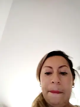 Snapshot of Katalina_S3xy chatting on March 17, 2025, 6:32 pm Katalina S3xy online show from March 17, 2025, 6:32 pm