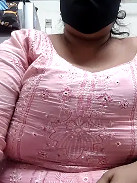 zeepe19 online show from December 2, 2025, 12:40 pm