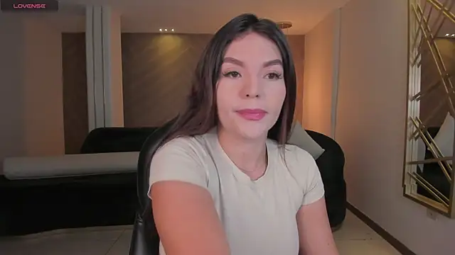 Snapshot of ValeriaRoldanX chatting on March 2, 2026, 10:11 am ValeriaRoldanX online show from March 2, 2026, 10:11 am