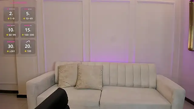 ValeriaRoldanX online show from March 23, 2026, 11:10 am