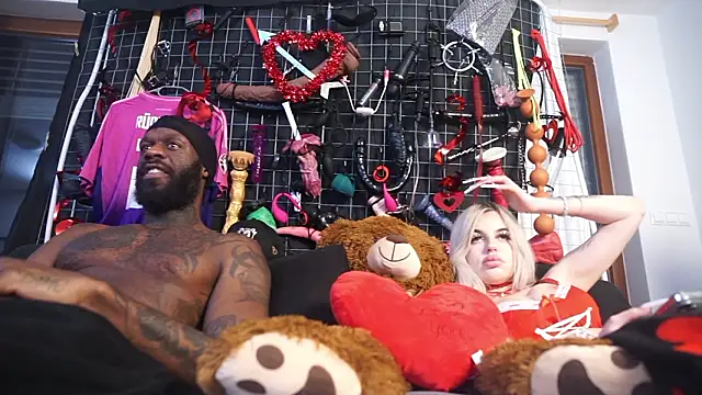 Snapshot of MacTroy chatting on February 11, 2026, 11:15 pm MacTroy online show from February 11, 2026, 11:15 pm