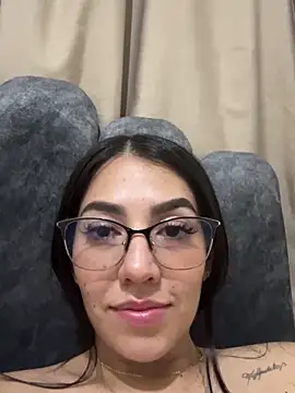 StaceyJones1 online show from March 5, 2025, 3:18 am