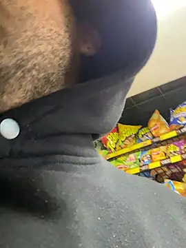 JuanZapata33 online show from February 21, 2026, 10:45 pm