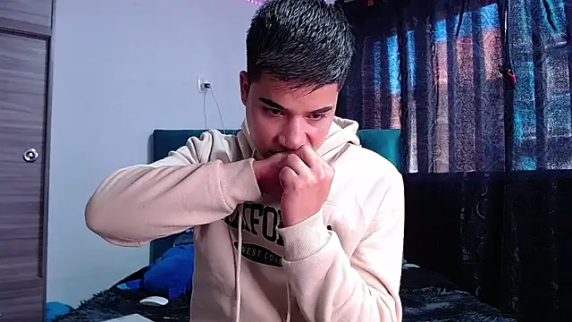 Snapshot of Randy_horny chatting on April 30, 2026, 8:57 pm Randy horny online show from April 30, 2026, 8:57 pm