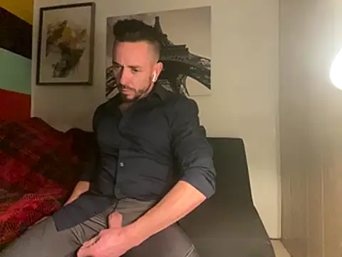 Gman143187 online show from December 15, 2025, 4:40 am