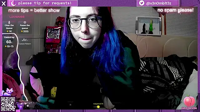 Snapshot of v3n0mb1t3z chatting on December 21, 2024, 6:41 am v3n0mb1t3z online show from December 21, 2024, 6:41 am