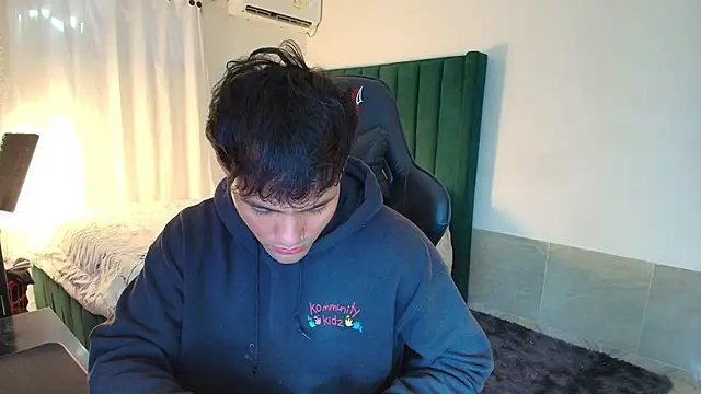 Snapshot of man_dur07 chatting on December 21, 2025, 7:48 pm man dur07 online show from December 21, 2025, 7:48 pm