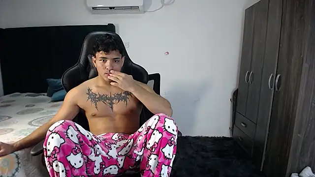 man dur07 online show from February 4, 2025, 7:33 pm