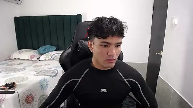 man dur07 online show from September 12, 2025, 7:35 pm