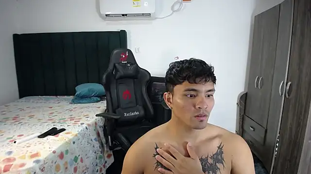 man dur07 online show from February 12, 2025, 8:29 pm