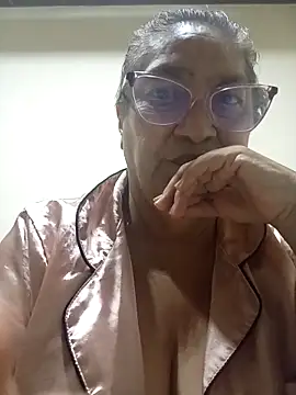 florecita69 online show from February 24, 2026, 1:50 am