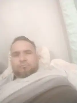 Snapshot of estuker22 chatting on February 22, 2026, 8:21 pm estuker22 online show from February 22, 2026, 8:21 pm