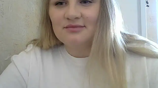 Snapshot of Honeydew-Waves chatting on May 7, 2026, 5:55 am Honeydew-Waves online show from May 7, 2026, 5:55 am