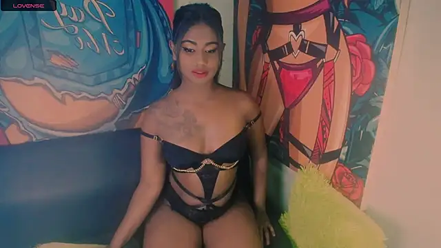 Snapshot of Littleindianmilf chatting on December 1, 2025, 10:16 am Littleindianmilf online show from December 1, 2025, 10:16 am