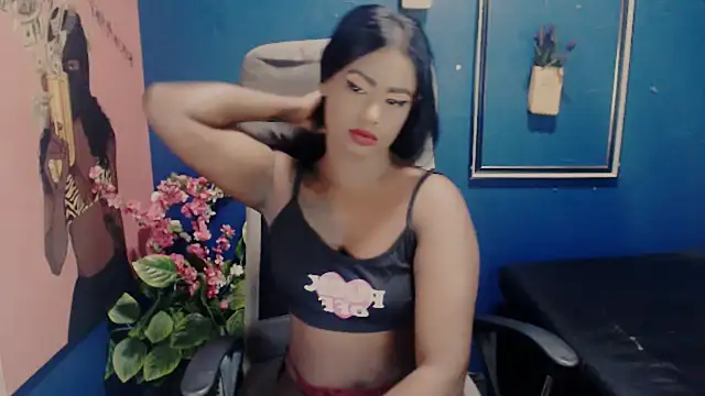 Snapshot of Littleindianmilf chatting on September 16, 2025, 10:16 am Littleindianmilf online show from September 16, 2025, 10:16 am