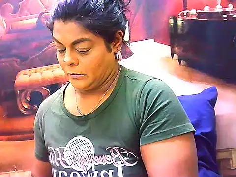 Snapshot of indianCherryPie chatting on May 25, 2026, 5:18 am indianCherryPie online show from May 25, 2026, 5:18 am